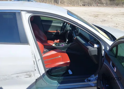 2021 Kia K5 Gt-Line z USA, uszkodzony, nr VIN 5XXG64J29MG021955